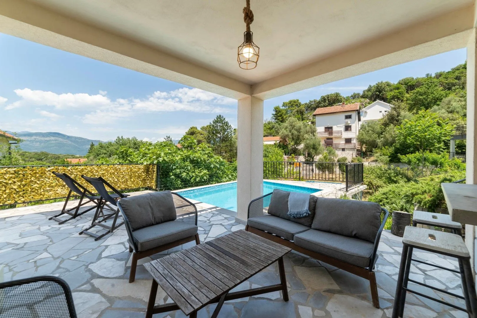 Prodaja, kuća, 224m², Tivat, Crna Gora