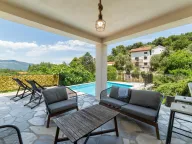 Prodaja, kuća, 224m², Tivat, Crna Gora - image 25