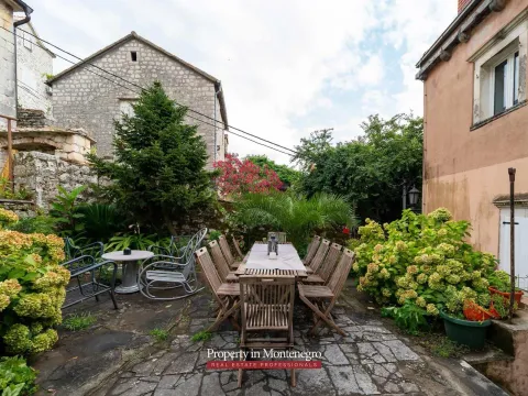 Prodaja, jednosoban stan, 42m², Perast, Kotor - image 14