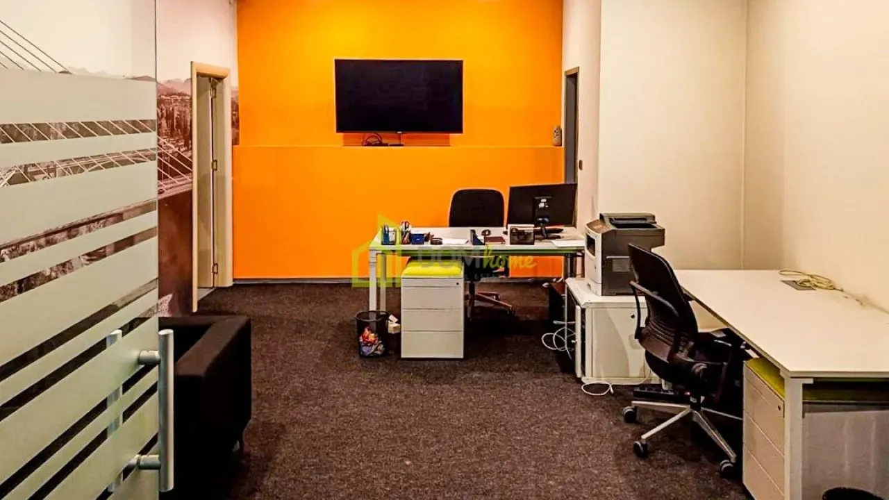 Rent, office space, 60m², Momišići, Podgorica