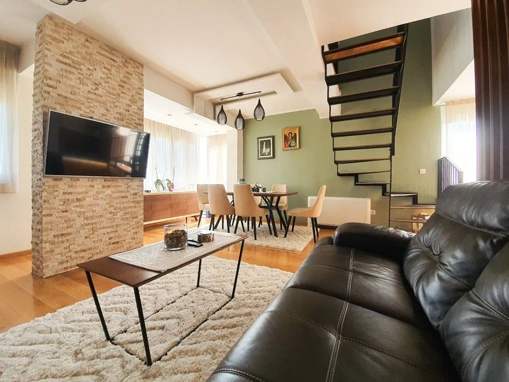Prodaja, četvorosoban stan, 154m², Zabjelo, Podgorica