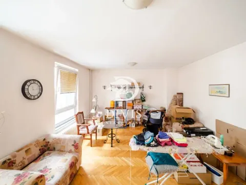 Prodaja, trosoban stan, 89m², Vračar Centar, Vračar Sve Podlokacije - image 4