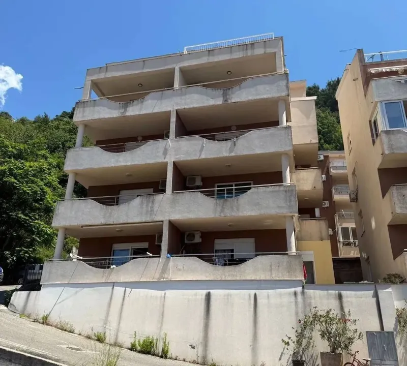 Sale, one bedroom apartment, 53m², Podkošljun, Budva