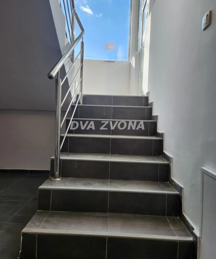 Rent, office space, 58m², Rotkvarija, Novi Sad Sve Podlokacije