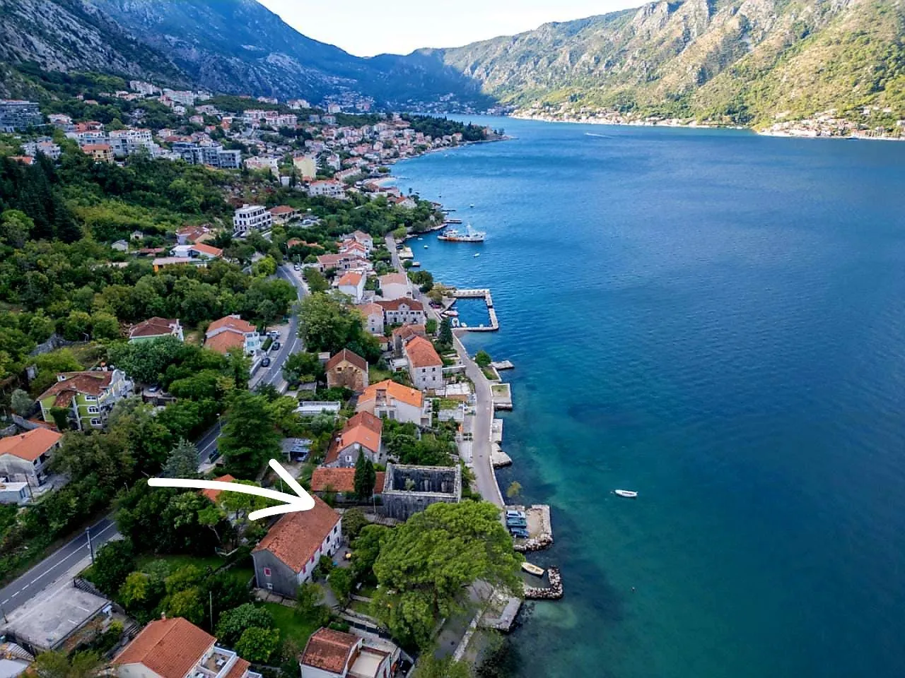 Prodaja, kuća, 180m², Dobrota, Kotor