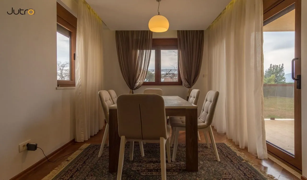 Rent, house, 170m², Dajbabe, Podgorica