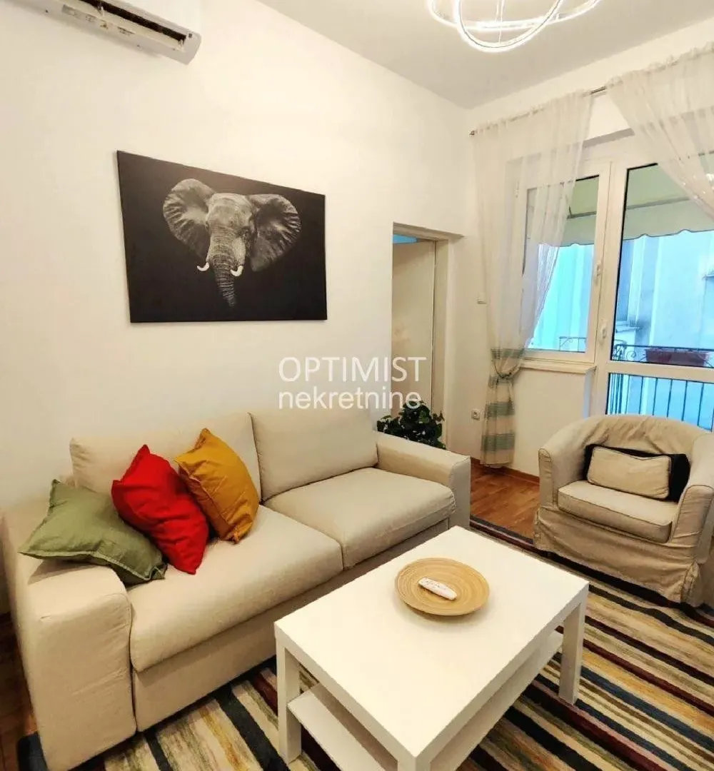 Rent, two bedroom apartment, 44m², Vračar Centar, Vračar Sve Podlokacije