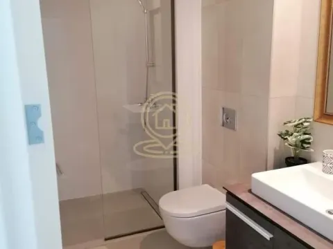 Izdavanje, trosoban stan, 70m², Savski Venac, Beograd - image 6