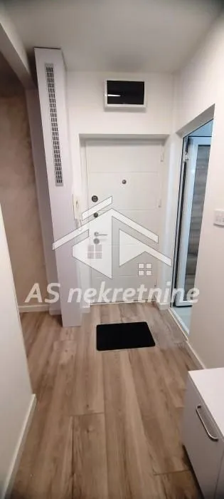 Izdavanje, dvosoban stan, 40m², Novi Beograd Sve Podlokacije, Beograd