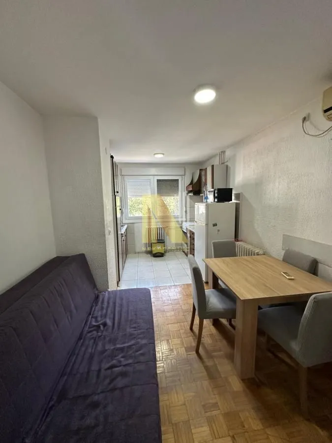 Prodaja, dvosoban stan, 63m², Bulevar Oslobodjenja, Novi Sad Sve Podlokacije