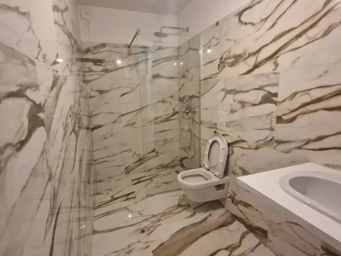 Prodaja, dvosoban stan, 75m², Dobrota, Kotor - image 3