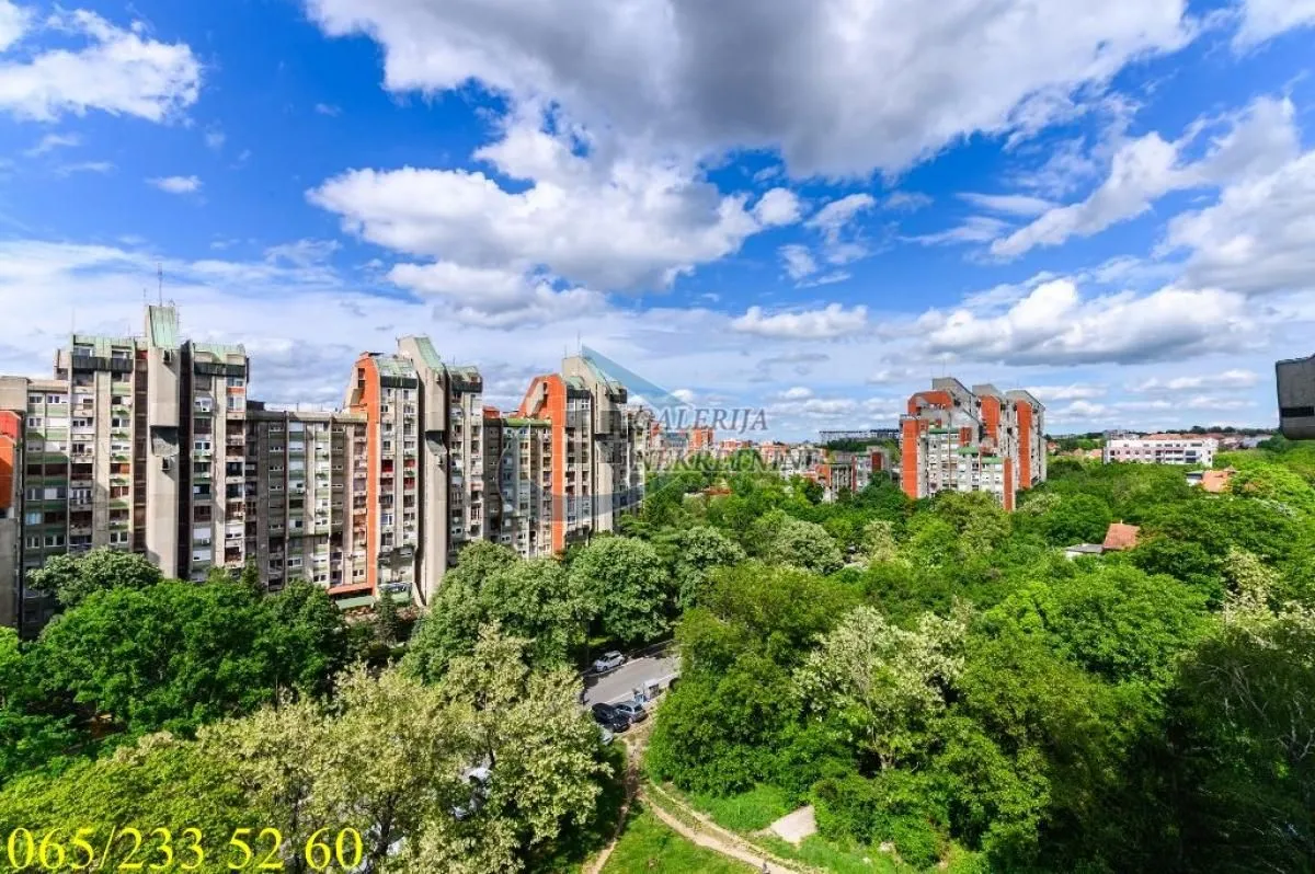Prodaja, trosoban stan, 77m², Banjica, Voždovac Sve Podlokacije