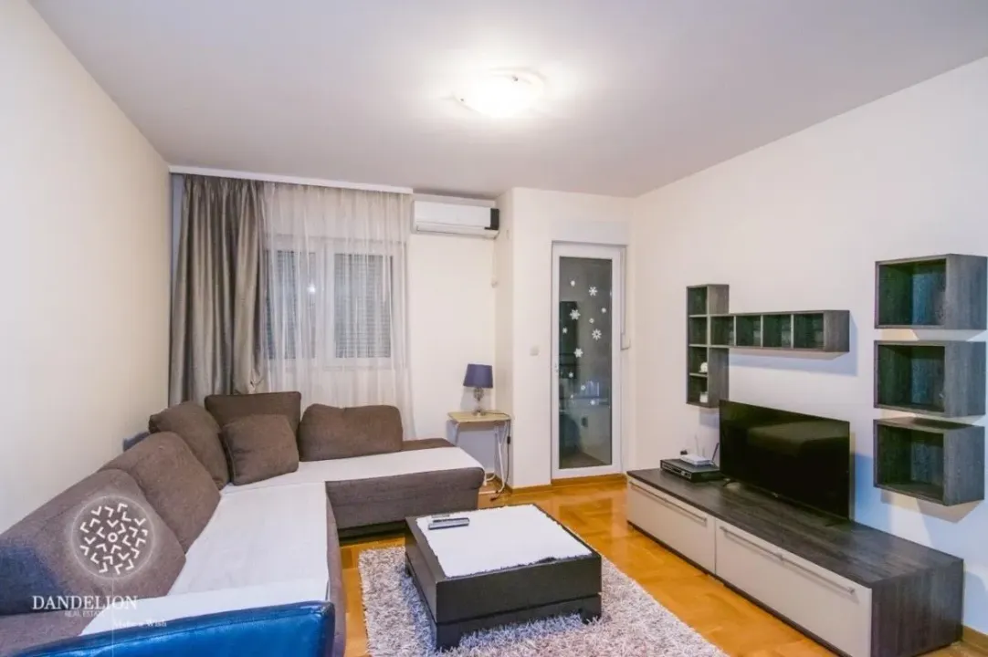 Rent, one bedroom apartment, 43m², Stari Aerodrom, Podgorica