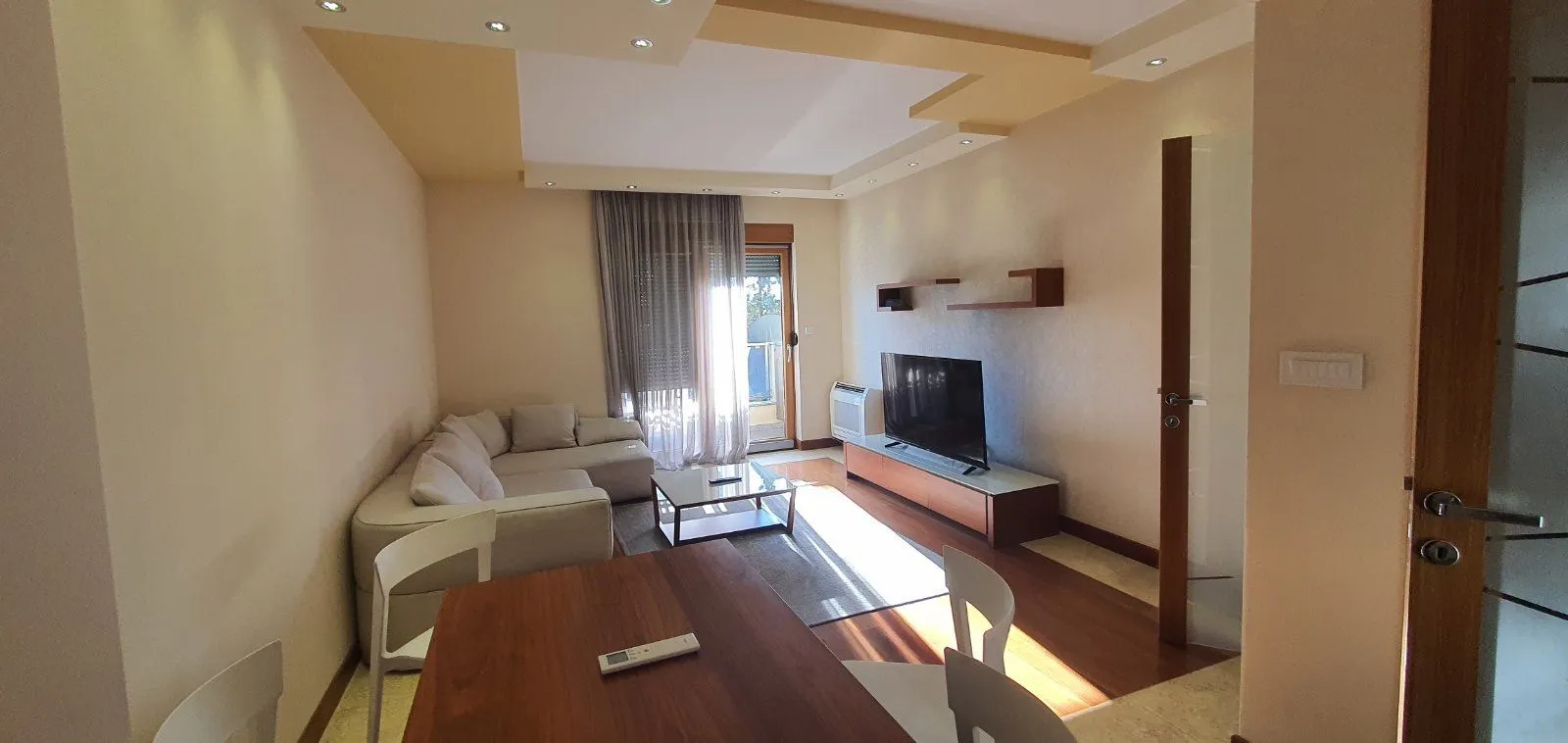 Izdavanje, jednosoban stan, 55m², Centar, Podgorica