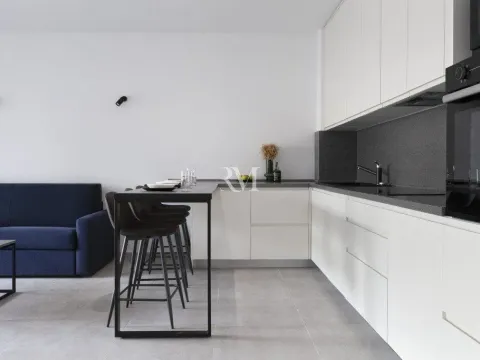 Izdavanje, jednosoban stan, 64m², Škaljari, Kotor - image 13