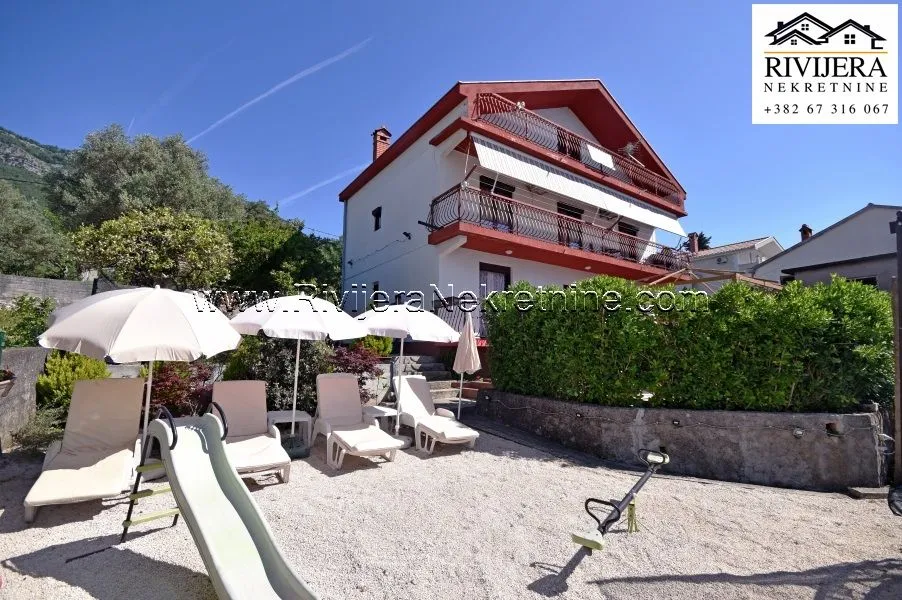 Sale, house, 250m², Baošići, Herceg Novi