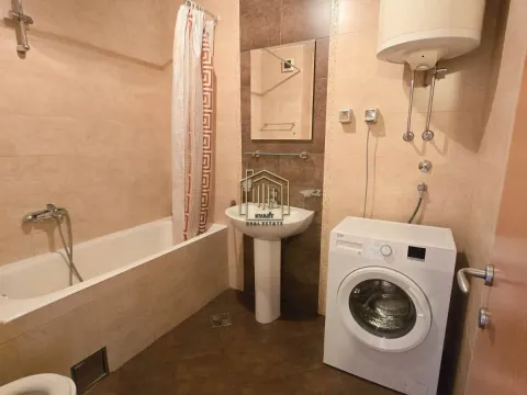 Sale, two bedroom apartment, 64m², Stari Aerodrom, Podgorica - image 7
