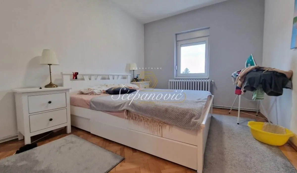 Prodaja, kuća, 396m², Klisa, Novi Sad Sve Podlokacije