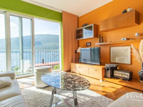 Sale, two bedroom apartment, 42m², Đenovići, Herceg Novi