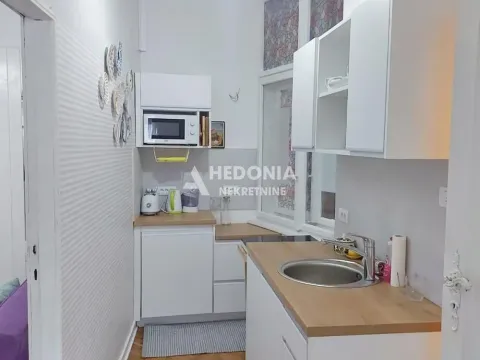 Rent, three bedroom apartment, 77m², Stari Grad, Beograd - image 12