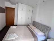 Rent, one bedroom apartment, 63m², Bečići, Budva - image 11