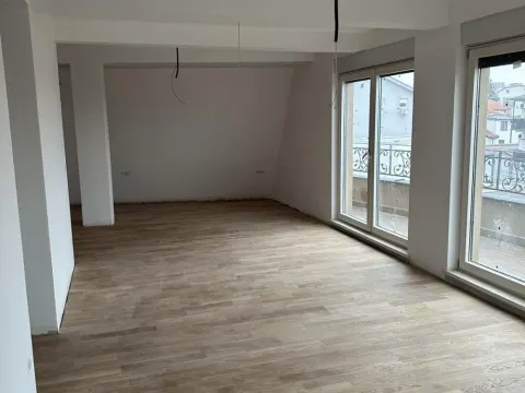 Sale, three bedroom apartment, 108m², Lekino Brdo, Voždovac Sve Podlokacije - image 2