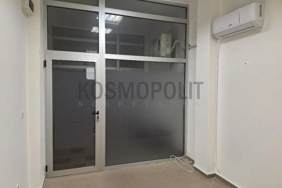 Sale, office space, 14m², Trošarina, Voždovac Sve Podlokacije