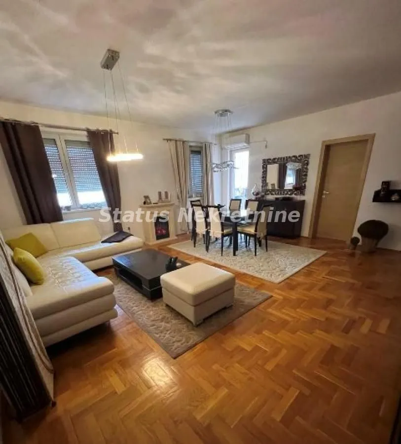Prodaja, četvorosoban stan, 120m², Novo naselje, Novi Sad