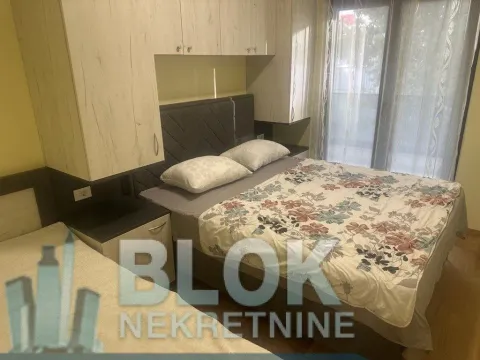 Izdavanje, jednosoban stan, 50m², City Kvart, Podgorica - image 7