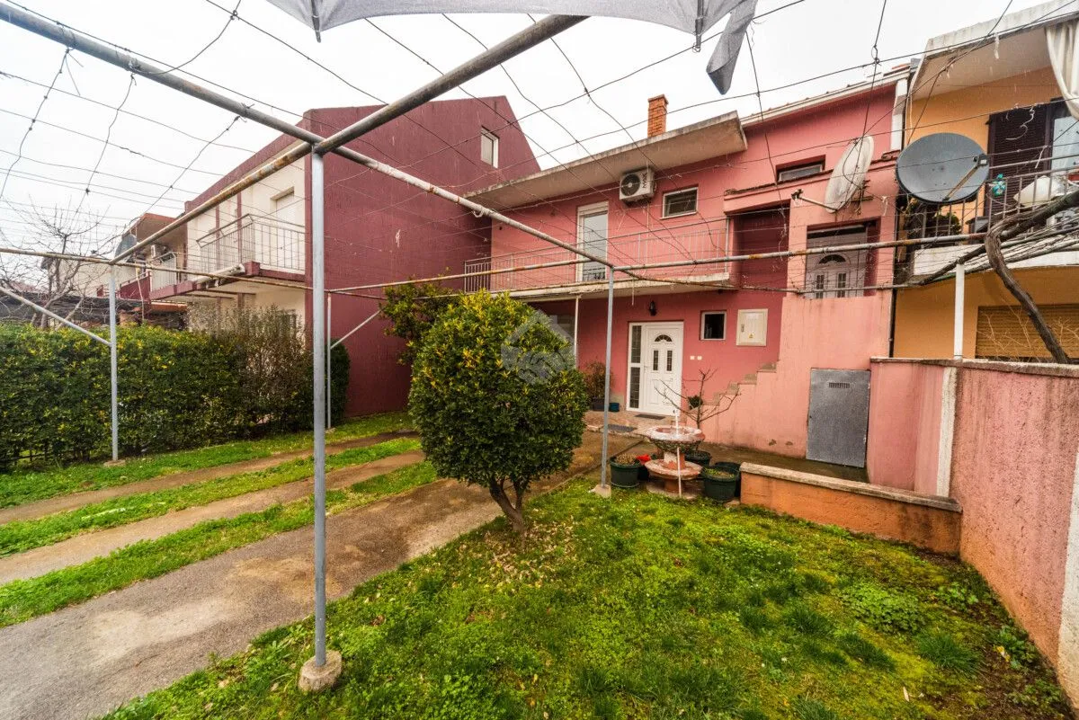 Prodaja, dvosoban stan, 150m², Stari Aerodrom, Podgorica