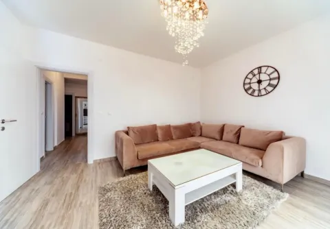 Rent, three bedroom apartment, 127m², Petrovac, Budva - image 4