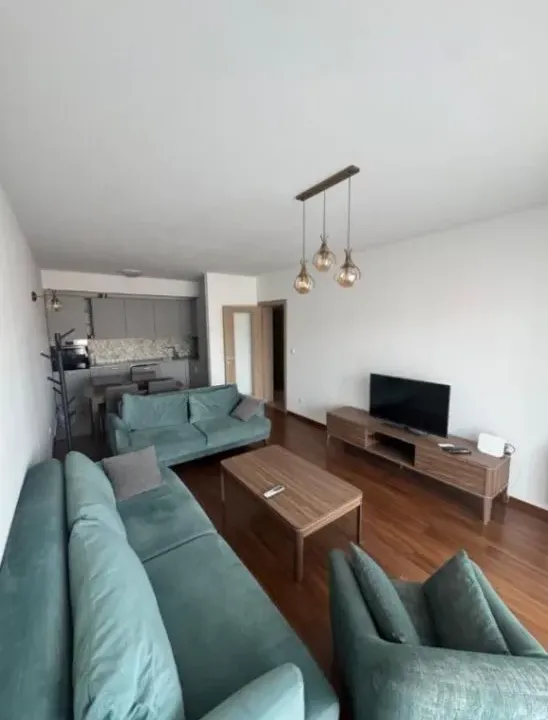 Izdavanje, dvosoban stan, 69m², Master Kvart, Podgorica