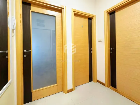 Rent, one bedroom apartment, 45m², Pobrežje, Podgorica - image 8