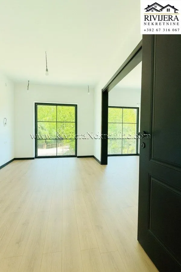 Prodaja, trosoban stan, 117m², Herceg Novi, Crna Gora