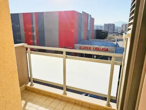 Izdavanje, dvosoban stan, 64m², City Kvart, Podgorica - image 6