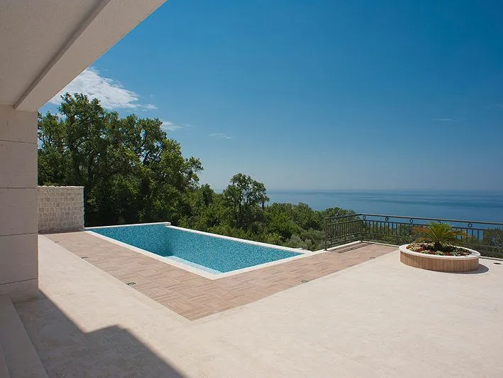 Sale, house, 735m², Reževići, Budva