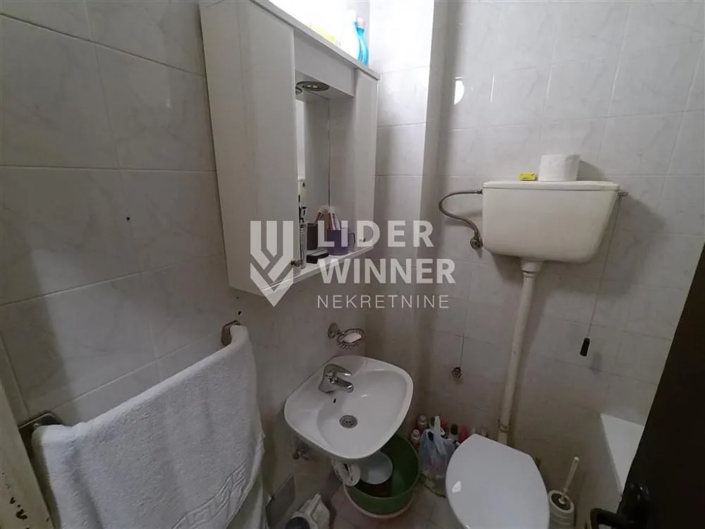 Prodaja, trosoban stan, 61m², Stari Košutnjak, Rakovica