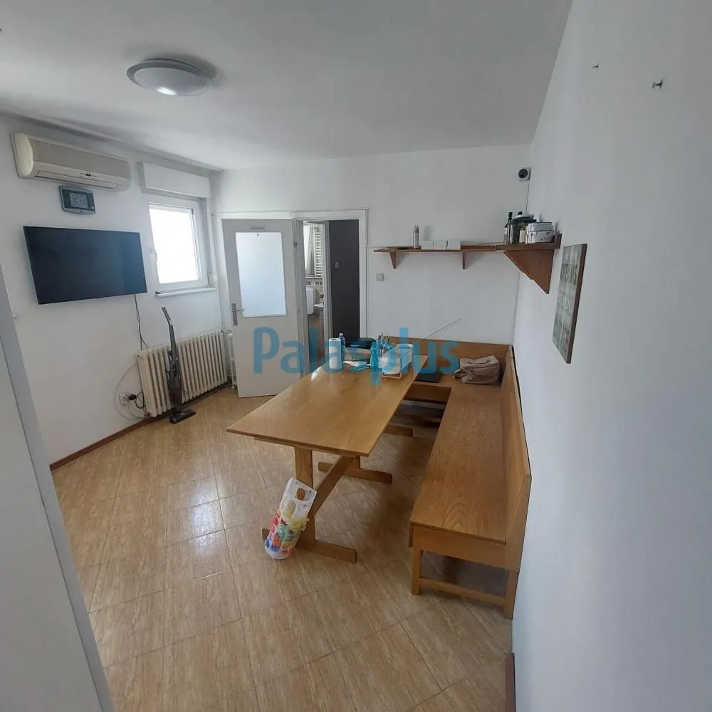 Rent, four bedroom apartment, 120m², Novi Beograd Sve Podlokacije, Beograd