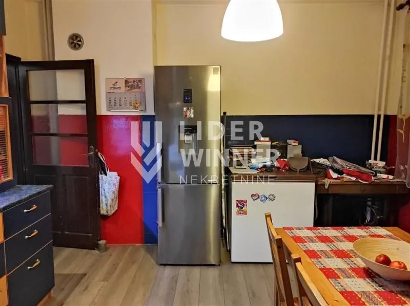 Sale, two bedroom apartment, 107m², Uciteljsko Naselje, Zvezdara Sve Podlokacije