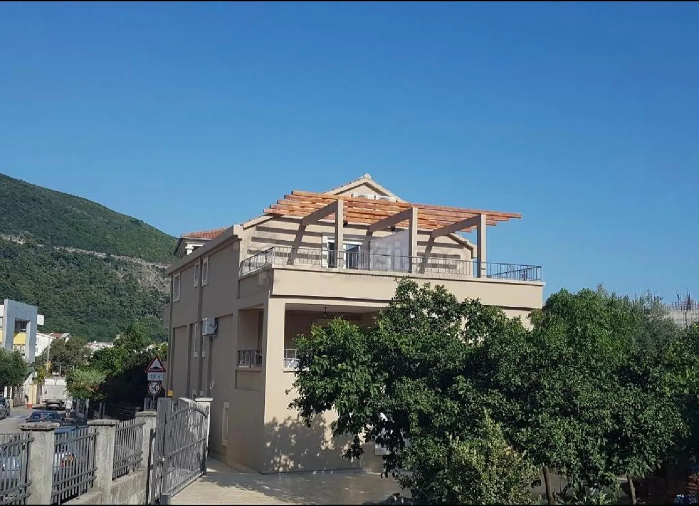 Prodaja, kuća, 498m², Babilonija, Budva