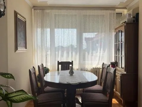 Prodaja, trosoban stan, 55m², Bulevar Oslobodjenja, Novi Sad Sve Podlokacije - image 2