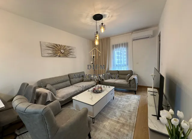 Izdavanje, jednosoban stan, 48m², City Kvart, Podgorica