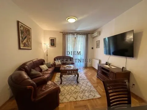 Izdavanje, dvosoban stan, 75m², Podgorica, Crna Gora - image 12