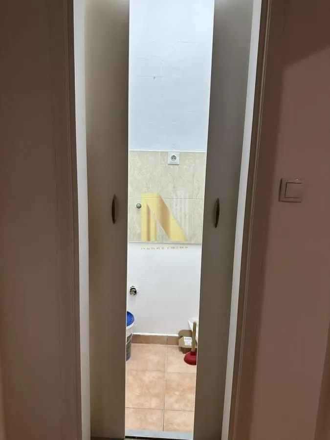 Izdavanje, trosoban stan, 51m², Grbavica, Novi Sad Sve Podlokacije