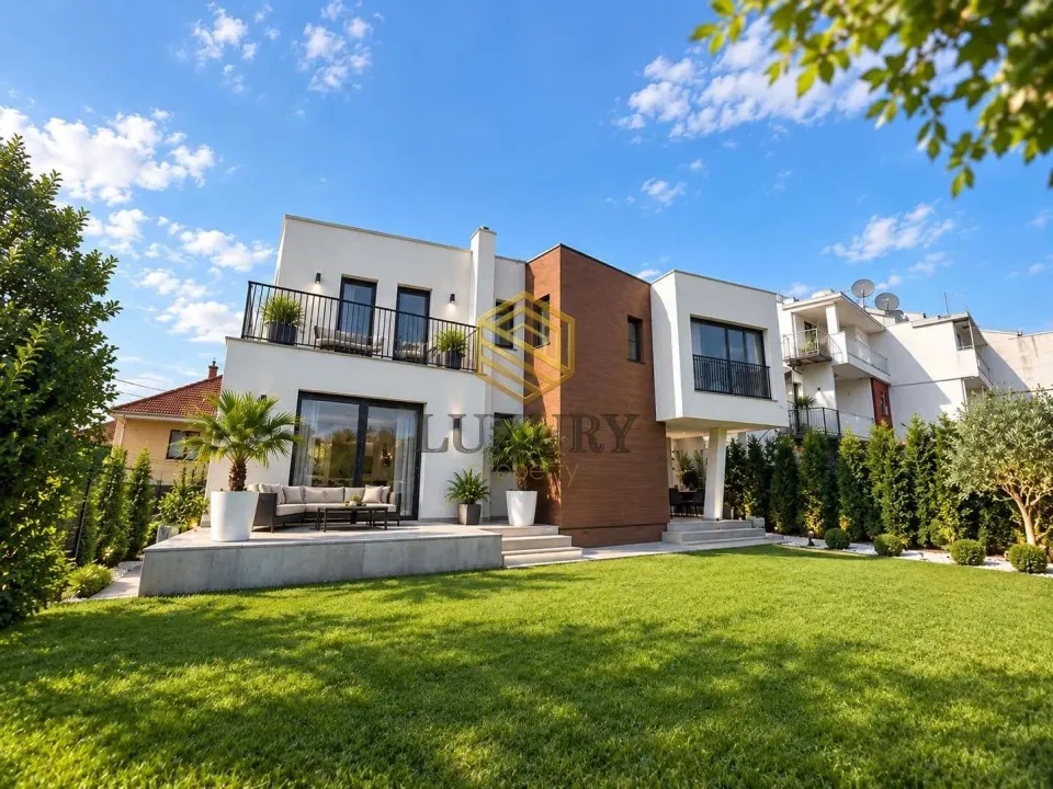 Rent, house, 200m², City Kvart, Podgorica