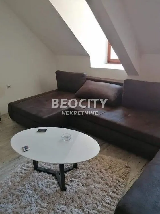 Prodaja, stan, 38m², Petrovaradin, Novi Sad