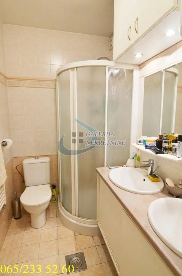Sale, four bedroom apartment, 202m², Savski Venac, Beograd