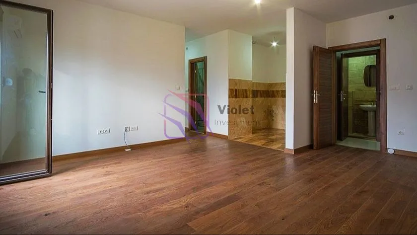 Izdavanje, dvosoban stan, 56m², City Kvart, Podgorica