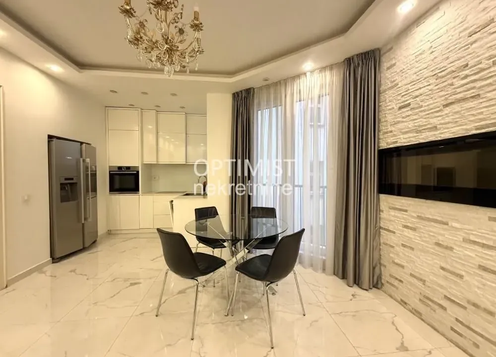 Rent, four bedroom apartment, 75m², Stari Grad, Beograd