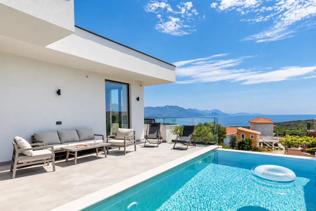 Rent, house, 200m², Krimovica, Kotor